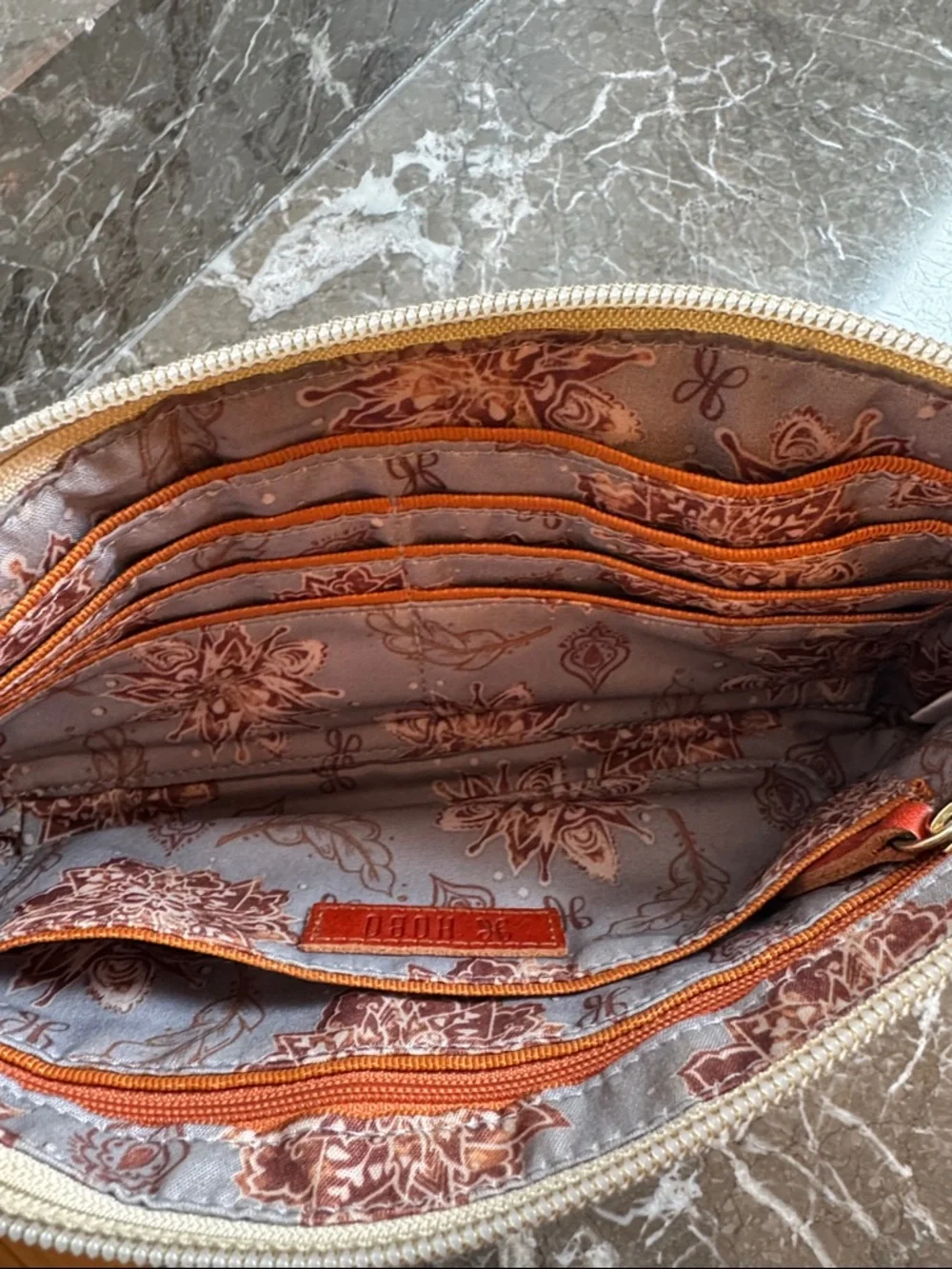 Hobo Vida Cream Wristlet Clutch - Picture 10 of 11